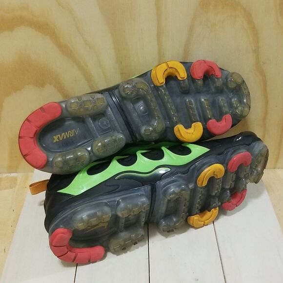 2019 Mens Nike Air Vapormax Plus Black/Ember Glow Mens size 11 1/2 - Picture 9 of 9